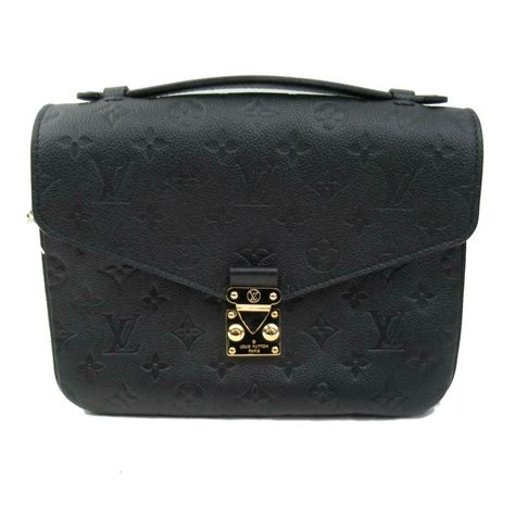 bolsa louis vuitton negra grande|Bolsos.